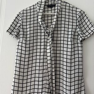 Like new Brooks Brothers Silky Blouse